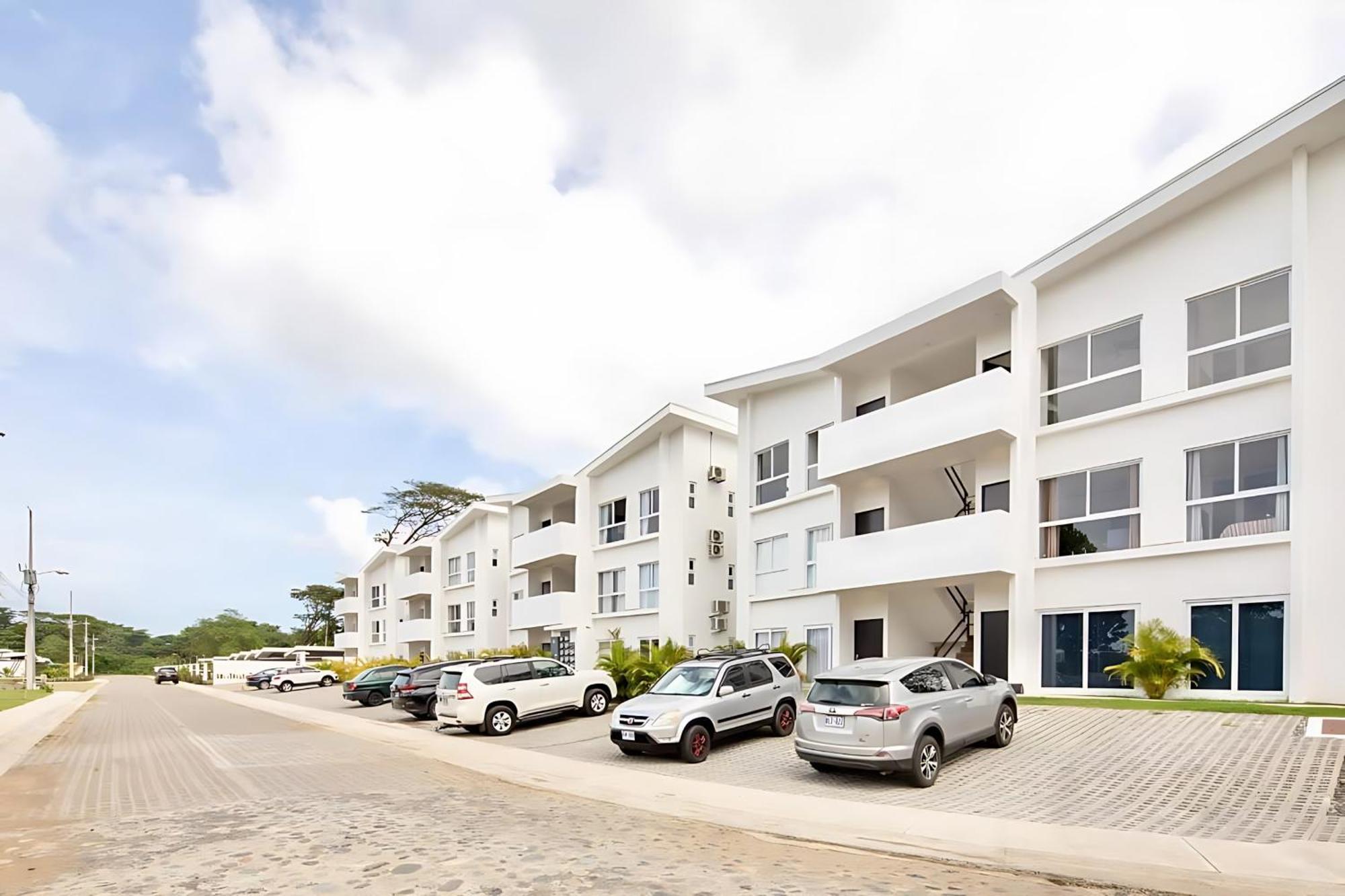 Modern 2Br Condo - Minutes From Jaco Beach - Prime Location 外观 照片